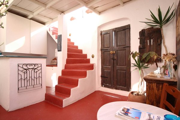 Discover the Best Places to Join an Authentic British Baking Class!